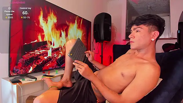 Snapshot of Steven_baby69 chatting on 11-07-25, 06:13 Steven baby69 online show from 11-07-25, 06:13