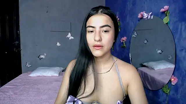 Snapshot of Karina_sweet1 chatting on 10-06-25, 04:15 Karina sweet1 online show from 10-06-25, 04:15