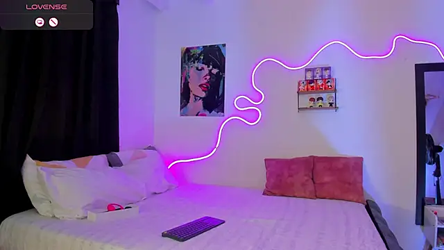 Snapshot of Dilan_and_Mia chatting on 10-02-25, 05:20 Dilan and Mia online show from 10-02-25, 05:20