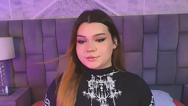 Maxxxine1 online show from 12-04-25, 10:07