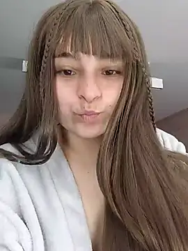 Snapshot of Aurora_blaack chatting on 09-21-25, 04:30 Aurora blaack online show from 09-21-25, 04:30