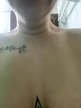 Sallem Pink online show from 10-23-25, 11:42