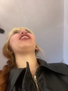 Sallem Pink online show from 11-15-25, 11:07