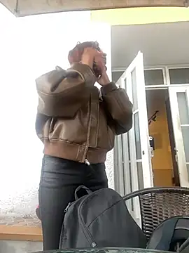 Sallem Pink online show from 04-18-26, 11:14