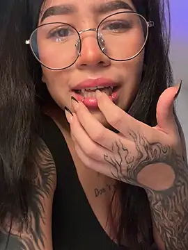 Liz rogers x online show from 12-05-25, 04:10