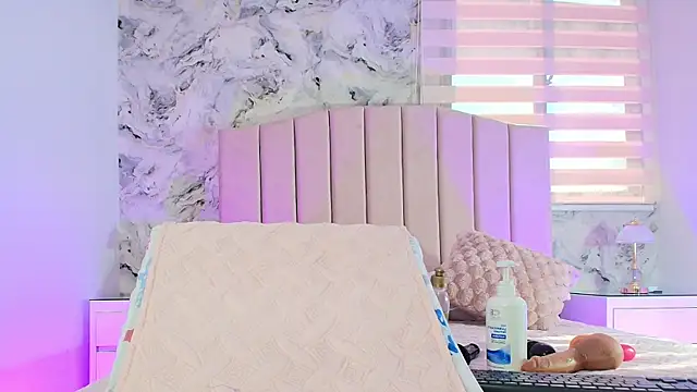 cataleya ebony  online show from 11-11-25, 07:14