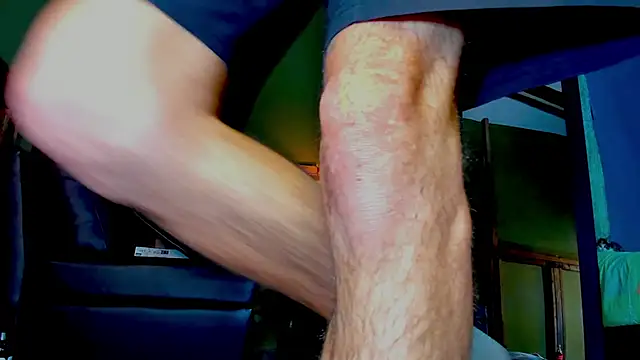 alejo  323   online show from 04-23-26, 03:08