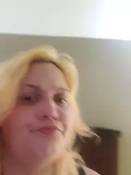 Snapshot of Jynxthefoxyfuck chatting on 11-07-25, 07:25 Jynxthefoxyfuck online show from 11-07-25, 07:25