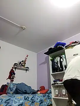 Snapshot of Lale-Adrian chatting on 12-17-25, 11:55 Lale-Adrian online show from 12-17-25, 11:55