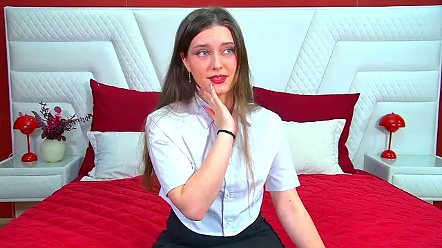 Snapshot of JessicaJewells chatting on 11-08-25, 06:51 JessicaJewells online show from 11-08-25, 06:51