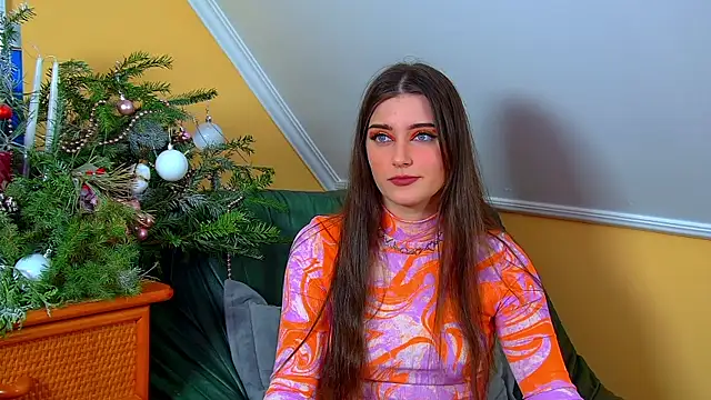 Snapshot of JessicaJewells chatting on 12-14-25, 07:29 JessicaJewells online show from 12-14-25, 07:29