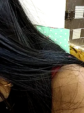 priya 26 online show from 11-10-25, 06:34