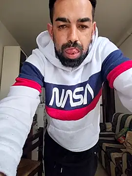 Snapshot of Nonsoilmionome89 chatting on 04-14-26, 08:09 Nonsoilmionome89 online show from 04-14-26, 08:09