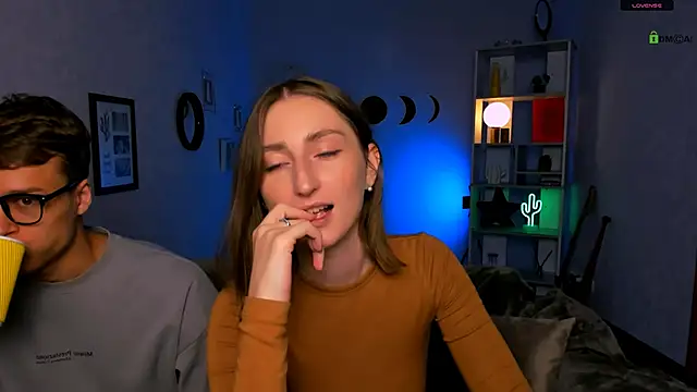 eva smiith  online show from 09-09-25, 05:51