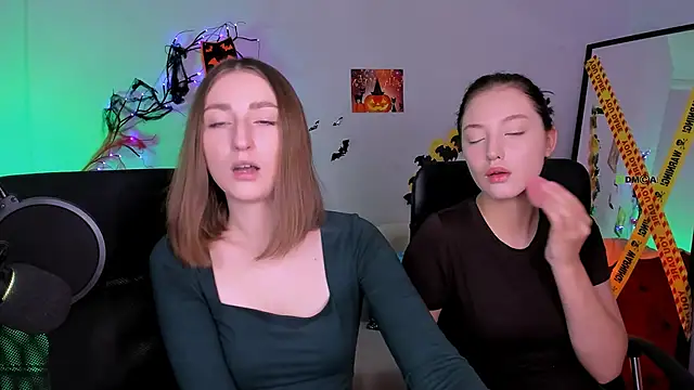 eva smiith  online show from 10-23-25, 06:13