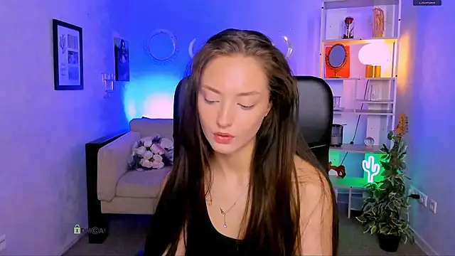 eva smiith  online show from 06-22-26, 05:37