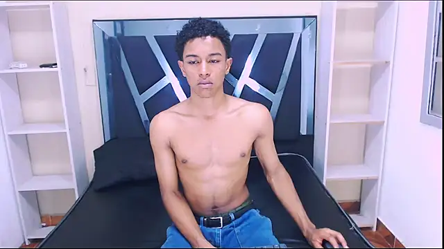 Rocco Grey online show from 10-11-25, 07:56