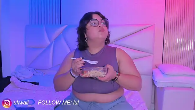 lulukawai16 online show from 04-15-26, 07:21