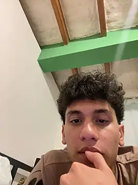 Snapshot of Badboynoirsex chatting on 09-21-25, 08:05 Badboynoirsex online show from 09-21-25, 08:05