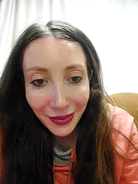 HellaryTourent online show from 01-14-26, 04:23