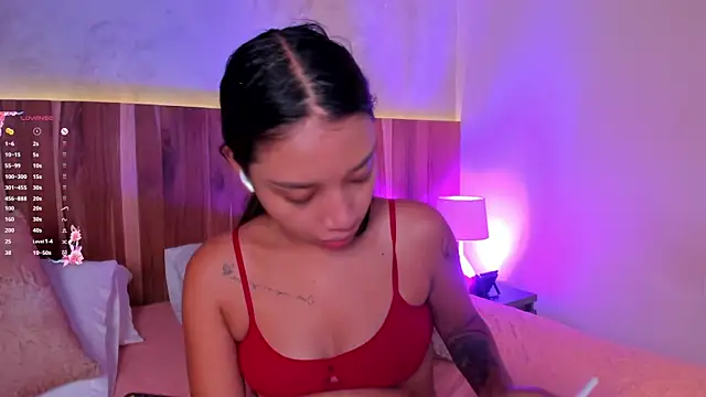 MissPocahontass online show from 11-25-25, 11:54