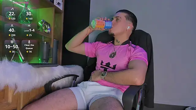 Gael williams1 online show from 11-19-25, 01:16