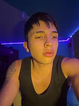 Snapshot of pabonsito chatting on 06-25-26, 02:33 pabonsito online show from 06-25-26, 02:33