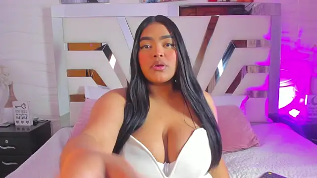 Snapshot of RileyDolly chatting on 09-10-25, 09:04 RileyDolly online show from 09-10-25, 09:04