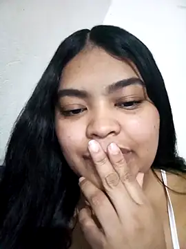 Snapshot of RileyDolly chatting on 10-15-25, 06:24 RileyDolly online show from 10-15-25, 06:24