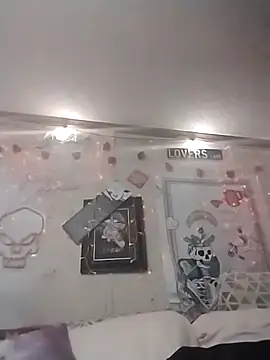 Snapshot of BonnienClyde5421 chatting on 02-14-26, 07:21 BonnienClyde5421 online show from 02-14-26, 07:21