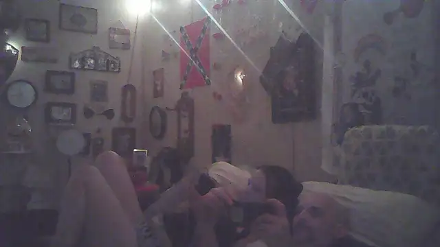 Snapshot of BonnienClyde5421 chatting on 03-16-26, 05:44 BonnienClyde5421 online show from 03-16-26, 05:44