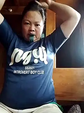 Snapshot of MaySweetb chatting on 09-29-25, 02:49 MaySweetb online show from 09-29-25, 02:49