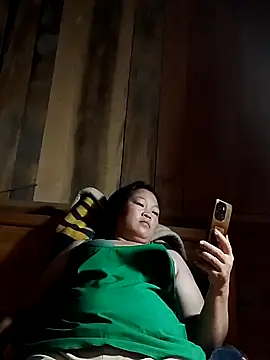 Snapshot of MaySweetb chatting on 10-01-25, 12:05 MaySweetb online show from 10-01-25, 12:05