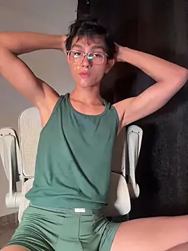 Snapshot of Angel_bunny2 chatting on 11-09-25, 05:06 Angel bunny2 online show from 11-09-25, 05:06