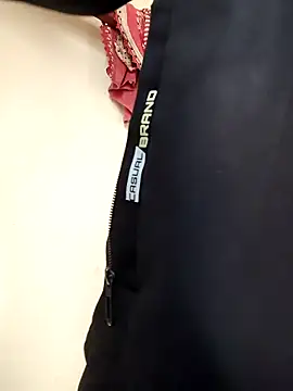 Snapshot of RAYI_Queen_4 chatting on 11-29-25, 03:20 RAYI Queen 4 online show from 11-29-25, 03:20