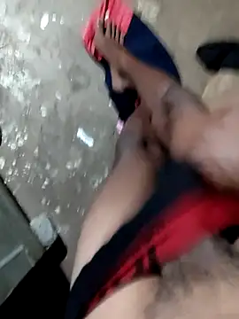 Snapshot of RAYI_Queen_4 chatting on 12-05-25, 02:14 RAYI Queen 4 online show from 12-05-25, 02:14