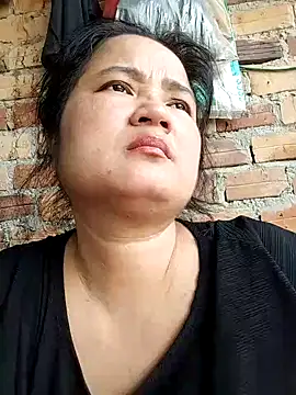 Snapshot of BigAss-69 chatting on 05-19-26, 01:56 BigAss-69 online show from 05-19-26, 01:56
