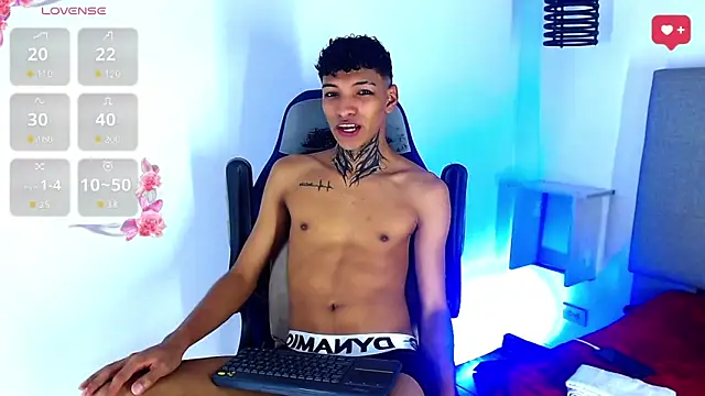 Rick Wade online show from 12-20-25, 03:35