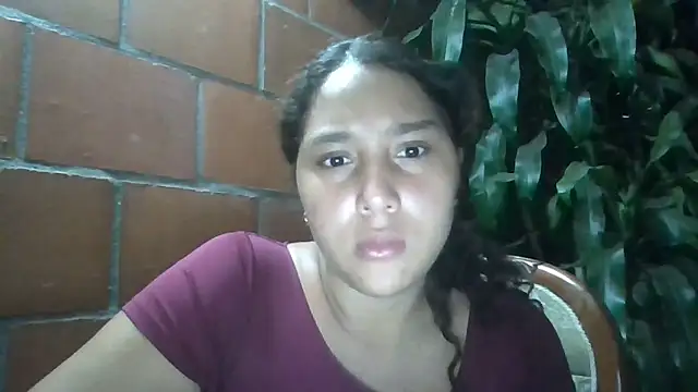 Snapshot of AnaisVelvet11 chatting on 10-16-25, 01:17 AnaisVelvet11 online show from 10-16-25, 01:17