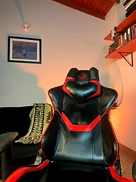 AlekBlake  online show from 10-04-25, 01:36