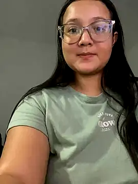 Snapshot of Kyleighc chatting on 10-26-25, 01:00 Kyleighc online show from 10-26-25, 01:00