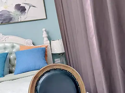 sarah111 online show from 12-22-25, 03:14