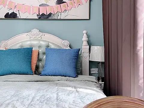 sarah111 online show from 01-14-26, 03:23