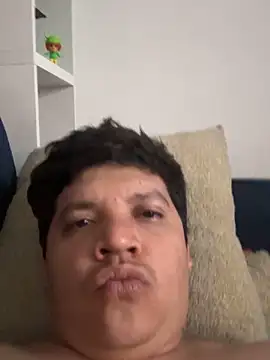 michael877675 online show from 02-15-26, 06:43