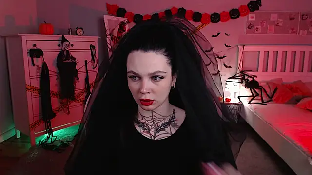 Michela Fruet online show from 10-29-25, 01:08