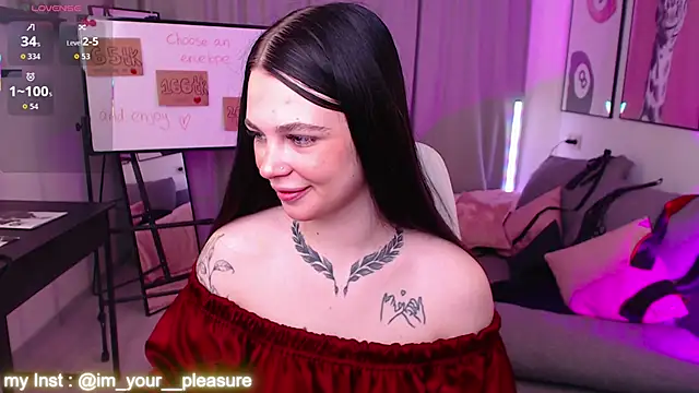 Michela Fruet online show from 11-28-25, 01:08