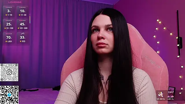 Michela Fruet online show from 03-25-26, 01:11