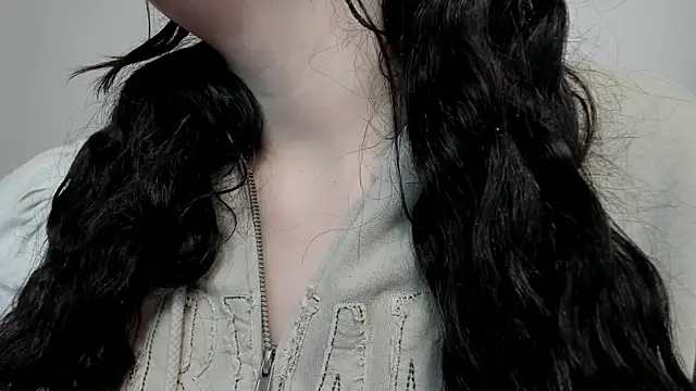 snow doll online show from 10-22-25, 03:23