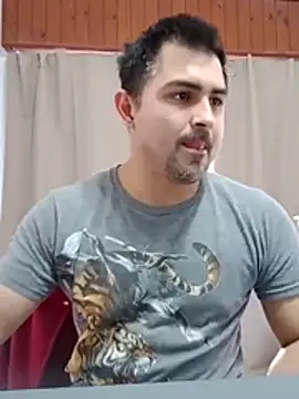 Bradd 32 online show from 07-06-26, 04:53