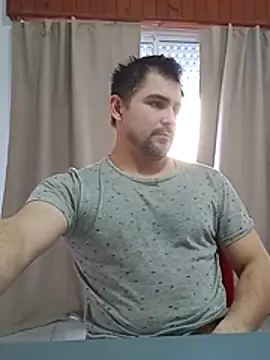 Bradd 32 online show from 07-12-26, 07:05
